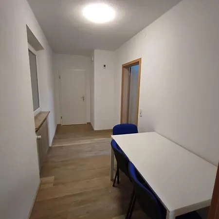 דירה Stadt Apartment Heidenheim היידנהיים אן דר ברנץ